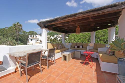 1096 Beachfront 50 Meter 2 Design Apartments 3 Pools