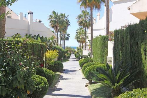 1107 Marbella Beach Front House