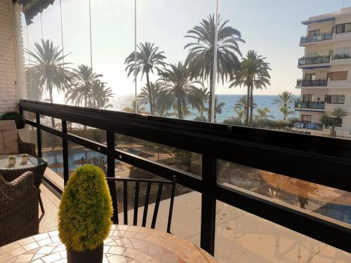 Aparthotel Marbella Skol 101. Beach Front Studio