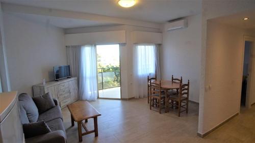 Skol Marbella Spacious 1 Bedroom Apartment With Sea Views