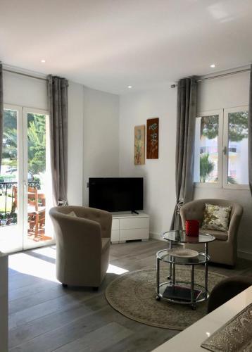 Loger Confort Apartments Beach&pool