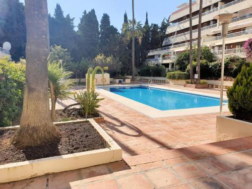 1 Bedroom Apartment Second Line Beach- Parque Marbella Building