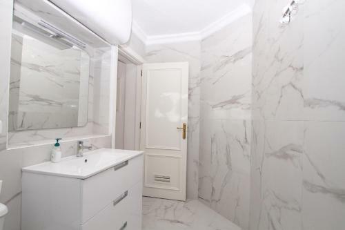 Apartamento 2 Bedroom With Great Views In Puerto Banus