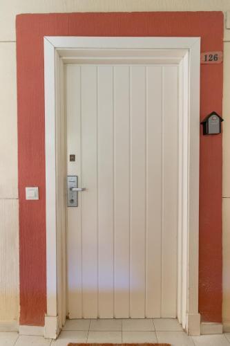 Marbella Resort Seaview Apartment