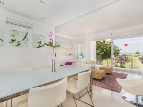 Holiday Home Poniente 2