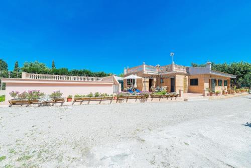 Villa Ses Llegitimes