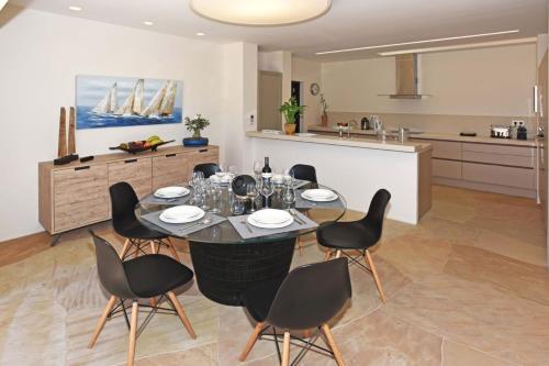 Salobre Villa Card�n