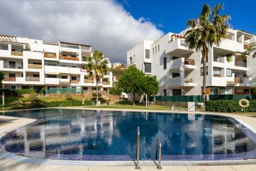 2br Poolfront Family Apartment Wifi And Near Beach