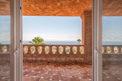 Villa Aquarelle By Rafleys