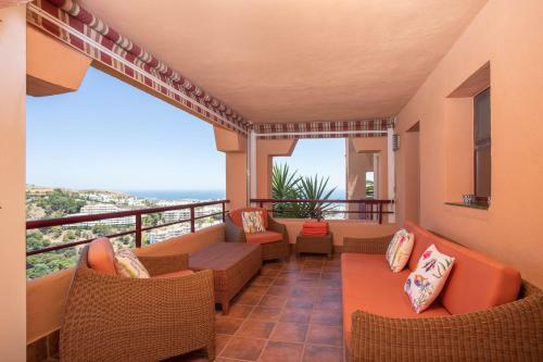 Apartamento Stunning 4 Bed Duplex In Calahonda With Sea Views