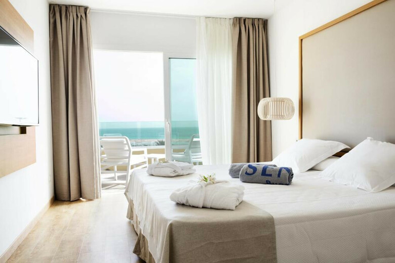 R2 Buganvilla Hotel & Spa