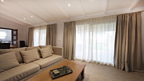 Villa Ambient / Sa Finqueta