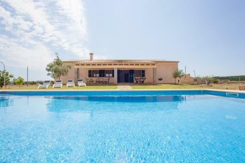 Villa S'estaci�