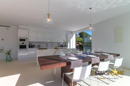 Villa Platja De Muro - 218324