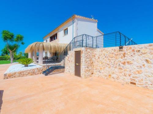 Holiday Home Can Bou
