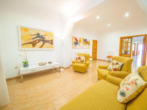 Apartamento Piscina Muro