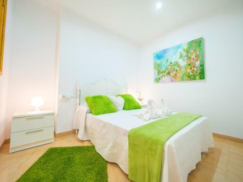 Apartamento Piscina Muro