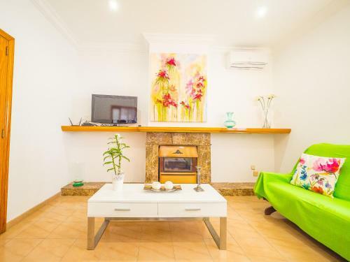 Apartamento Piscina Muro