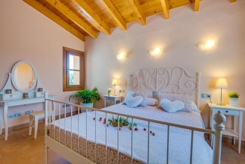 Muro Villa Sleeps 7 Pool Wifi