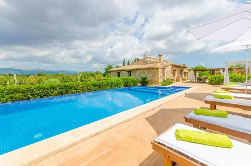 Villa Es Moy� Des Pins