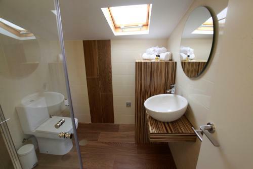 Apartamentos Praia Do Capit�n