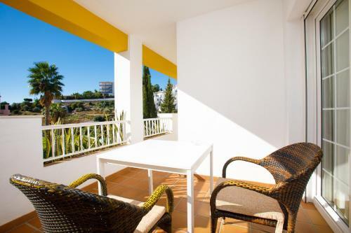 Apartamentos Almoraide Suites