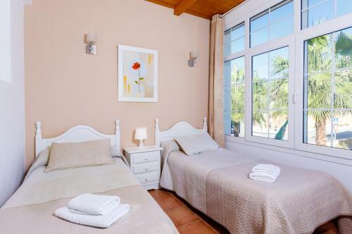 Apartamentos Almoraide Suites