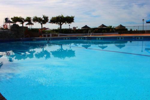 Apartamentos El Capistrano Nerja Guy P. Way