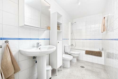 Three-bedroom Apartment With Terrace Irene