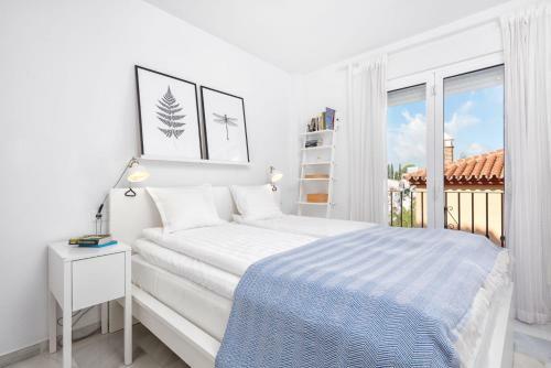 Three-bedroom Apartment With Terrace Irene