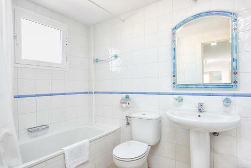 Three-bedroom Apartment With Terrace Irene