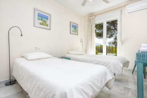 Three-bedroom Apartment With Terrace Irene