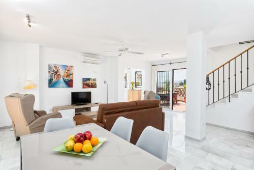 Three-bedroom Apartment With Terrace Irene