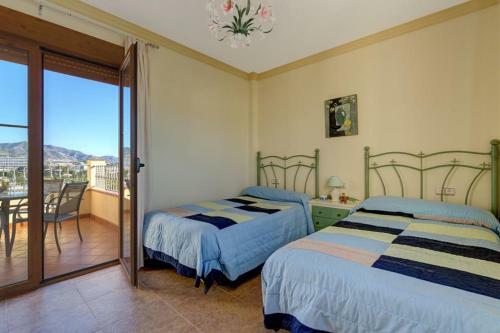 Nerja Villa Sleeps 8 Pool Air Con Wifi