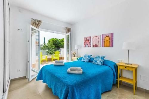 Nerja Villa Sleeps 6 Pool Air Con Wifi
