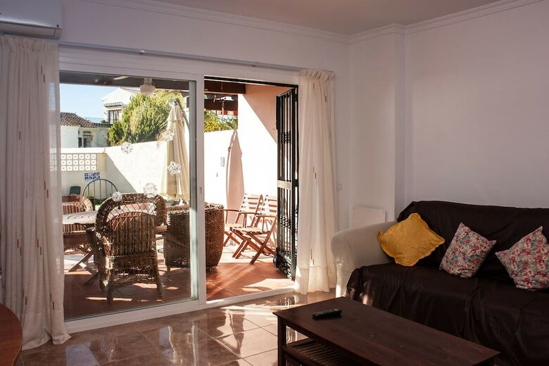 Cipreses House Nerja Canovas