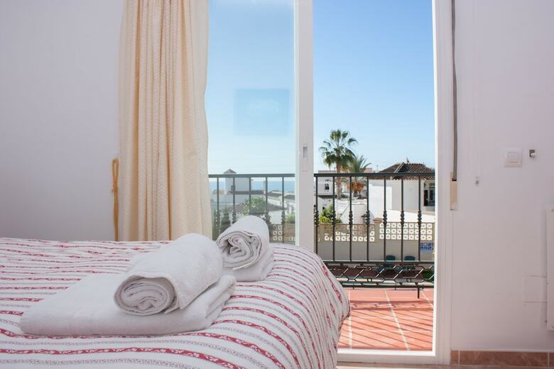 Cipreses House Nerja Canovas