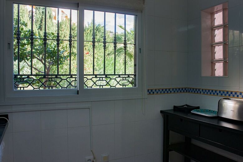 Cipreses House Nerja Canovas
