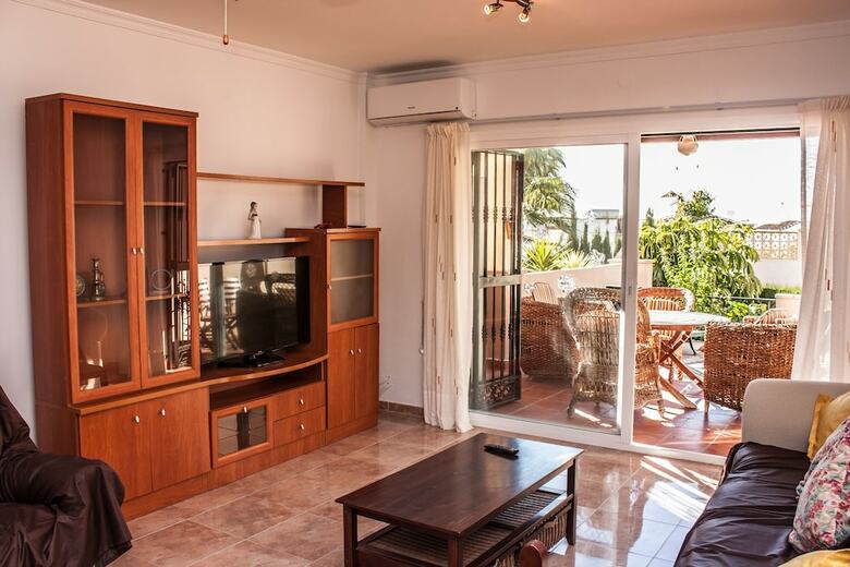 Cipreses House Nerja Canovas