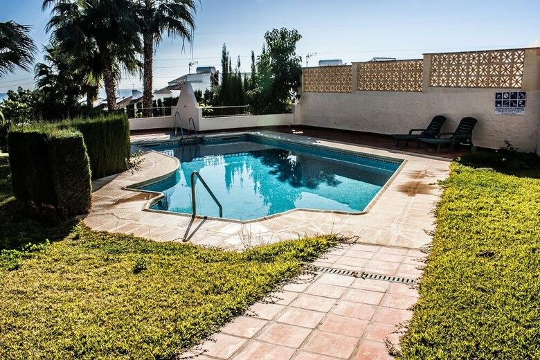Cipreses House Nerja Canovas
