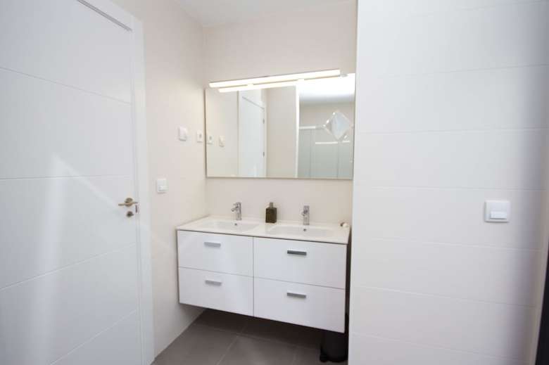 New Family Homes Los Mangos Nerja Canovas