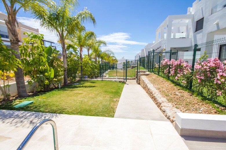 New Family Homes Los Mangos Nerja Canovas