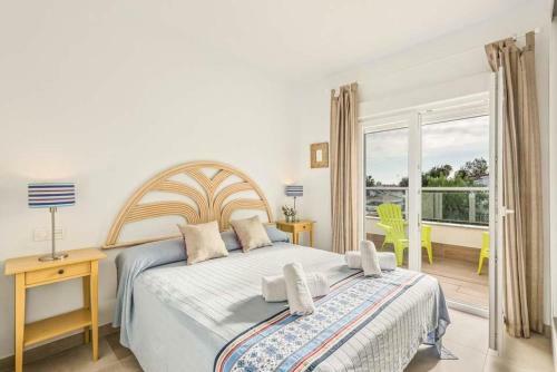 Nerja Villa Sleeps 14 Pool Air Con Wifi