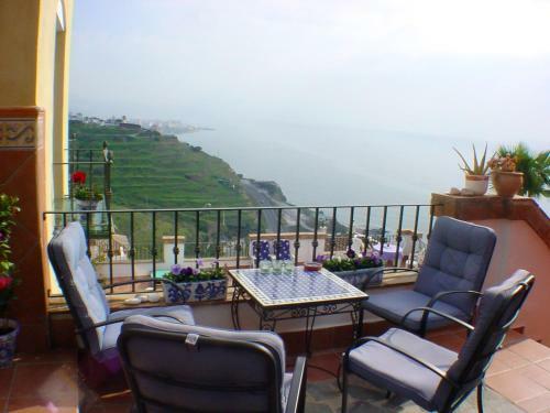 Tamango Hill Villa