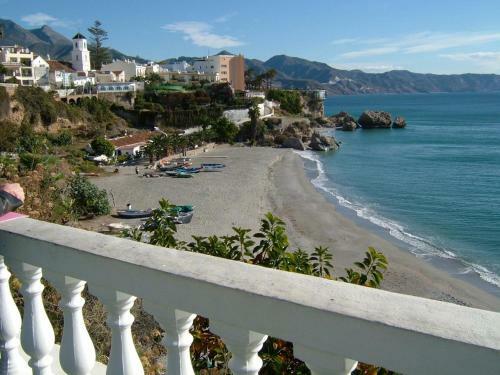 Apartamento Palmeras Playa Centro Nerja Canovas
