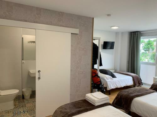 Hostal Pension 23-vinte E Tres