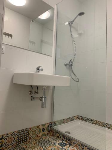 Hostal Pension 23-vinte E Tres