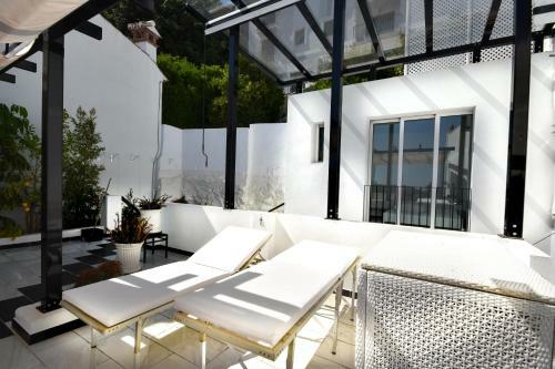 Exclusive Townhouse In Ojen