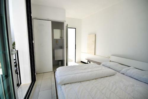 Exclusive Townhouse In Ojen