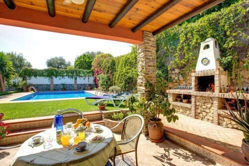 Orgiva Villa Sleeps 4 Air Con Wifi
